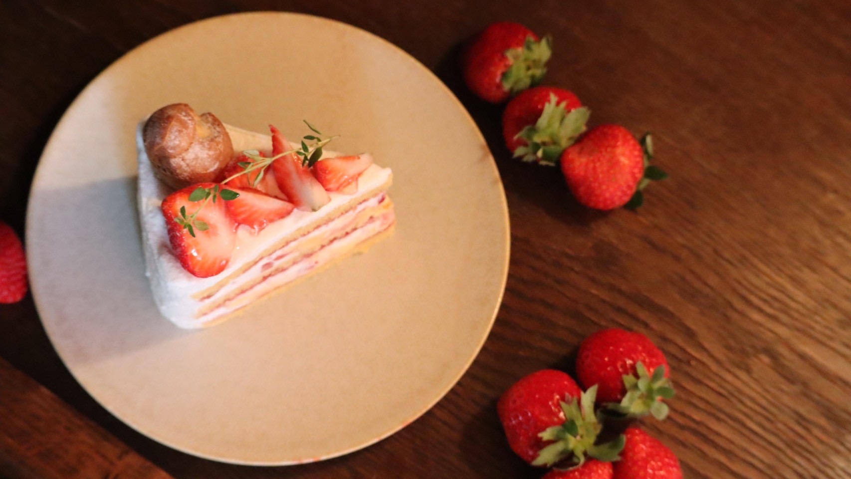 季節のショートケーキ : 苺のショート